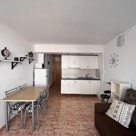 Estudio Con Tres Piscinas Comunitarias Y Pista De Tenis Apartment